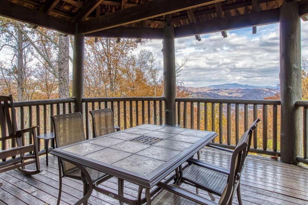 Villa Mountain Bliss: Estate W/ Views~Firepit~Hot Tub~Gburg 5Min~3 Pools Gatlinburg Exterior foto
