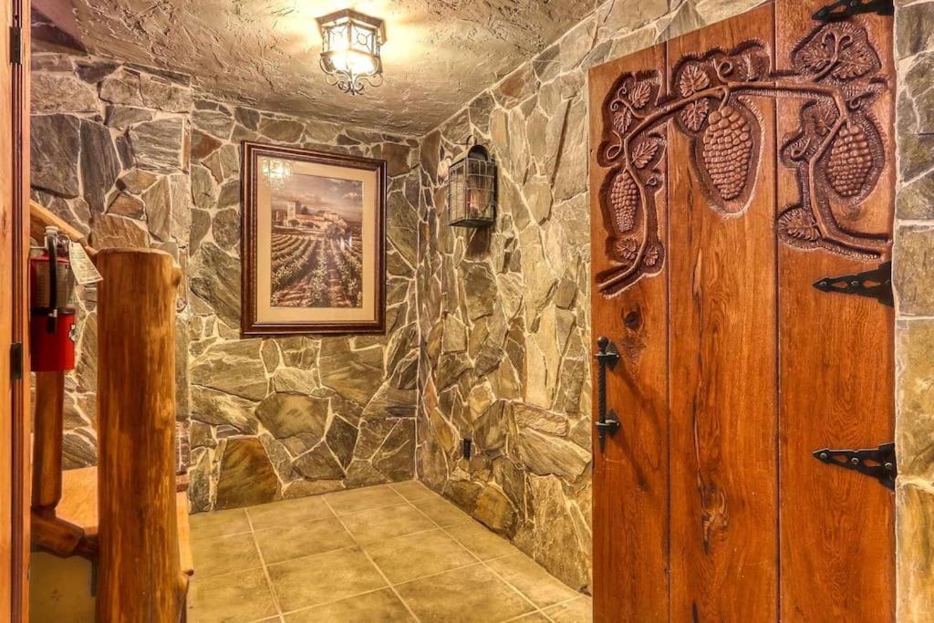 Villa Mountain Bliss: Estate W/ Views~Firepit~Hot Tub~Gburg 5Min~3 Pools Gatlinburg Exterior foto