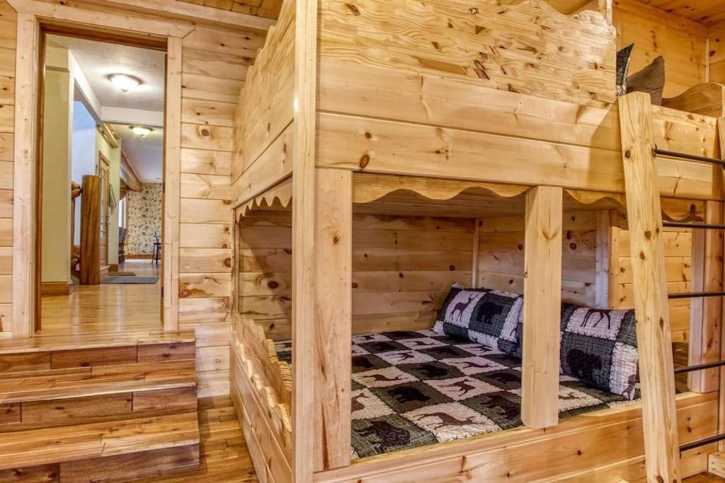 Villa Mountain Bliss: Estate W/ Views~Firepit~Hot Tub~Gburg 5Min~3 Pools Gatlinburg Exterior foto